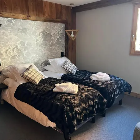 Aoki Chalet